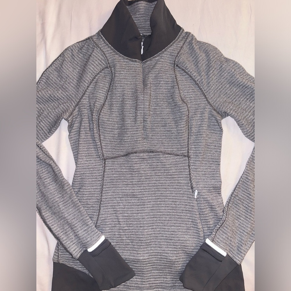 Lululemon running pullover zip pocket - Picture 2 of 10